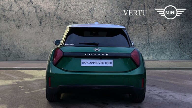 MINI Cooper 135kW E Exclusive [Level 2] 41kWh 3dr Auto Electric Hatchback